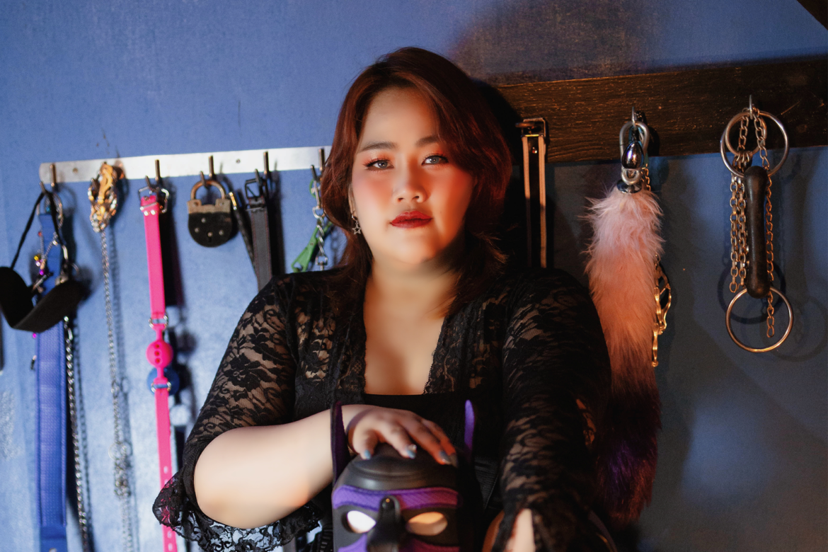 mistress-ami-profile-picture02